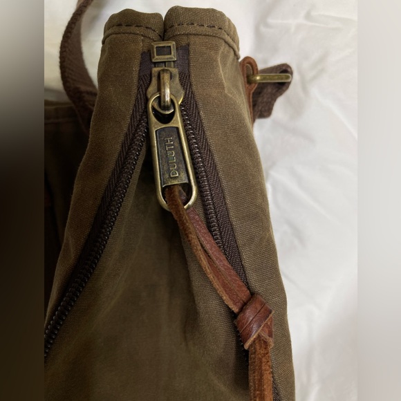 Duluth Trading Women's Oil Cloth Day Tote Bag green brown leather handles - Picture 13 of 13